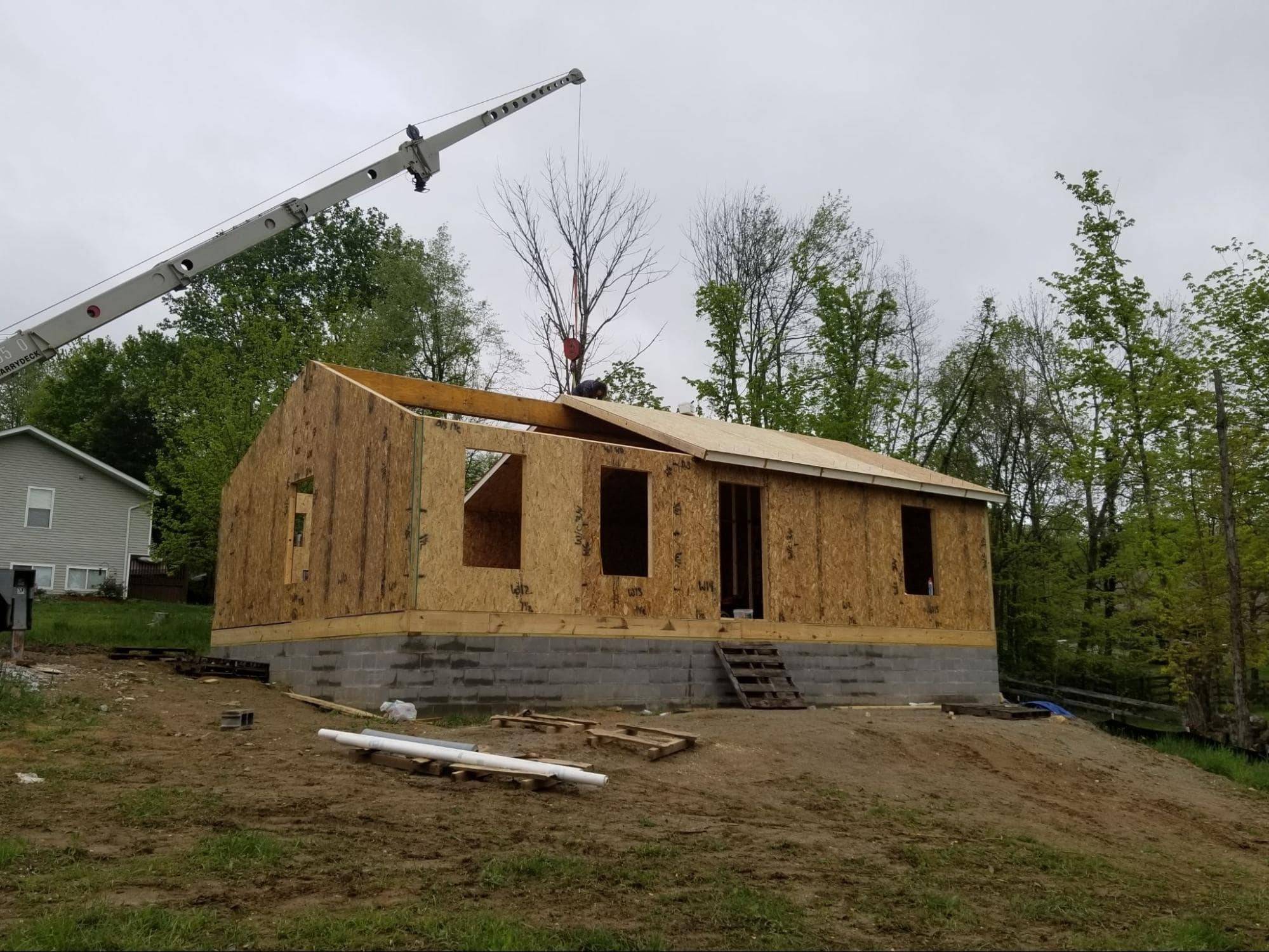 MSH 20200604 outdoors construction SI Ps crane equipment Front Left Side View lagrange kentucky ranch PX min